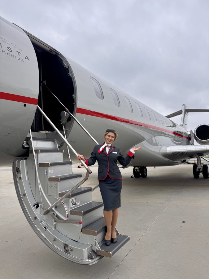 Boarding the Global 7500, Vista America
